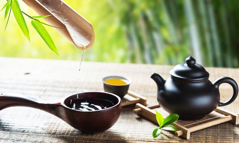 Cách chọn nước pha trà - uống là nghiền